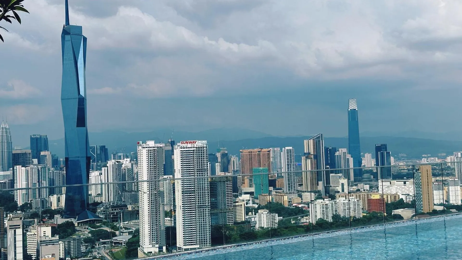 Kl Sentral Monorail 4 Pax Kuala Lumpur, Sky Pool Family Merdeka 118 Nice View 말레이시아