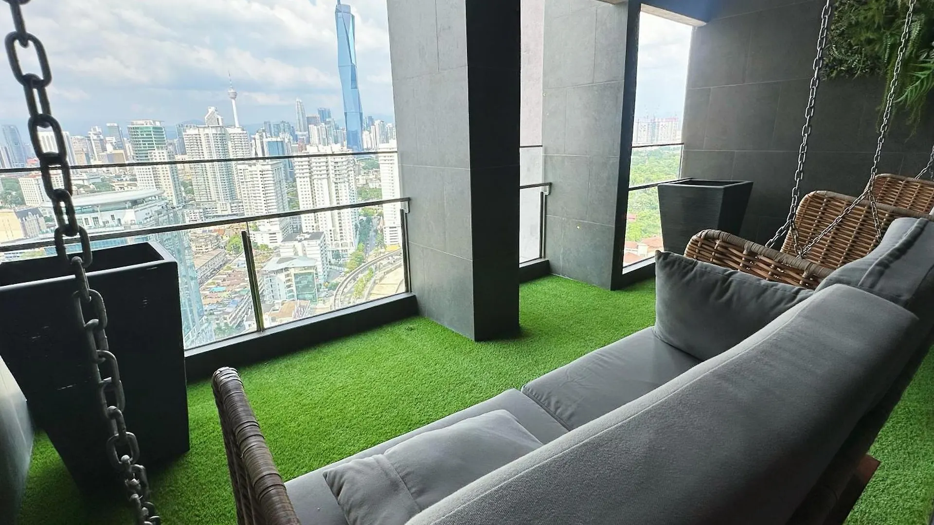 Kl Sentral Monorail 4 Pax Kuala Lumpur, Sky Pool Family Merdeka 118 Nice View 0*,  말레이시아